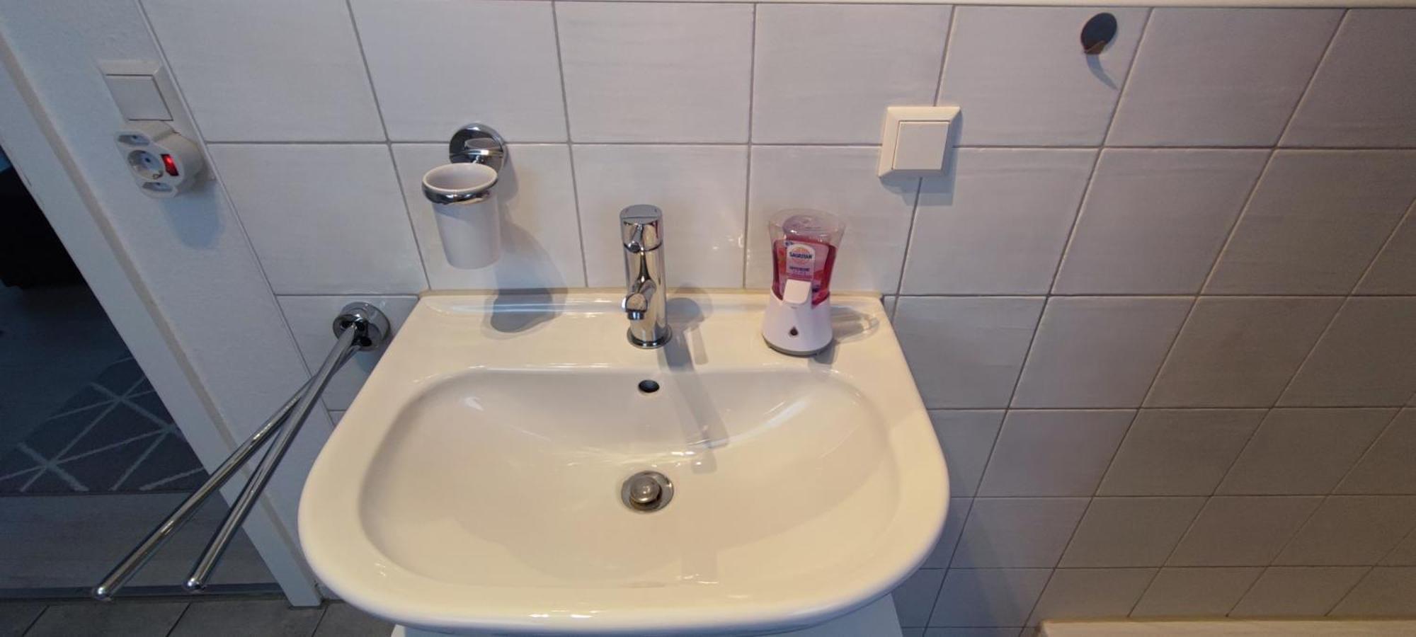 Antony Home Ferienwohnung Ostrach Bagian luar foto